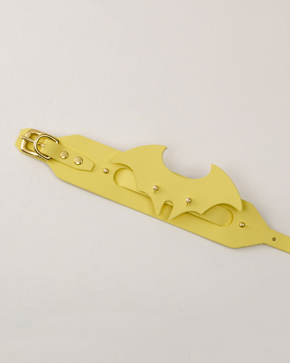 Wings · dog collar or harness · yellow leather · INDÓMITO
