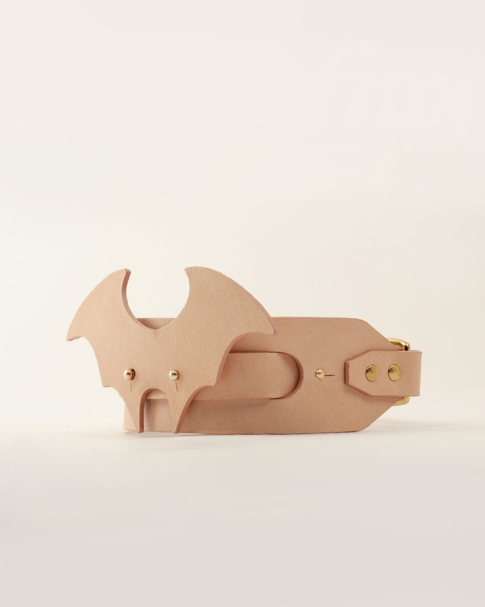 Wings · dog collar or harness · nude leather · INDÓMITO
