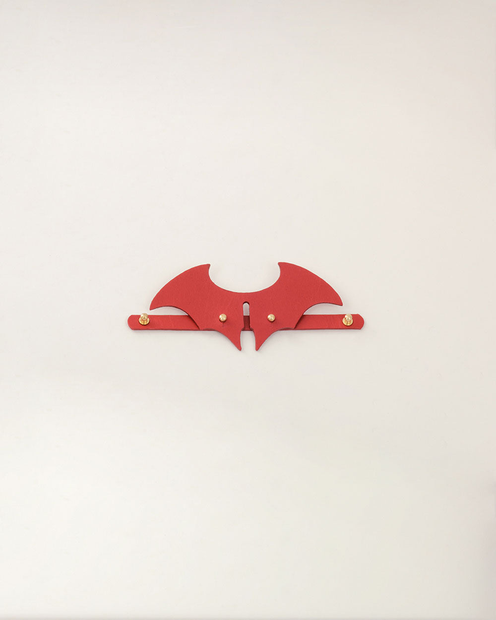 Wings · dog collar or harness · red leather · INDÓMITO