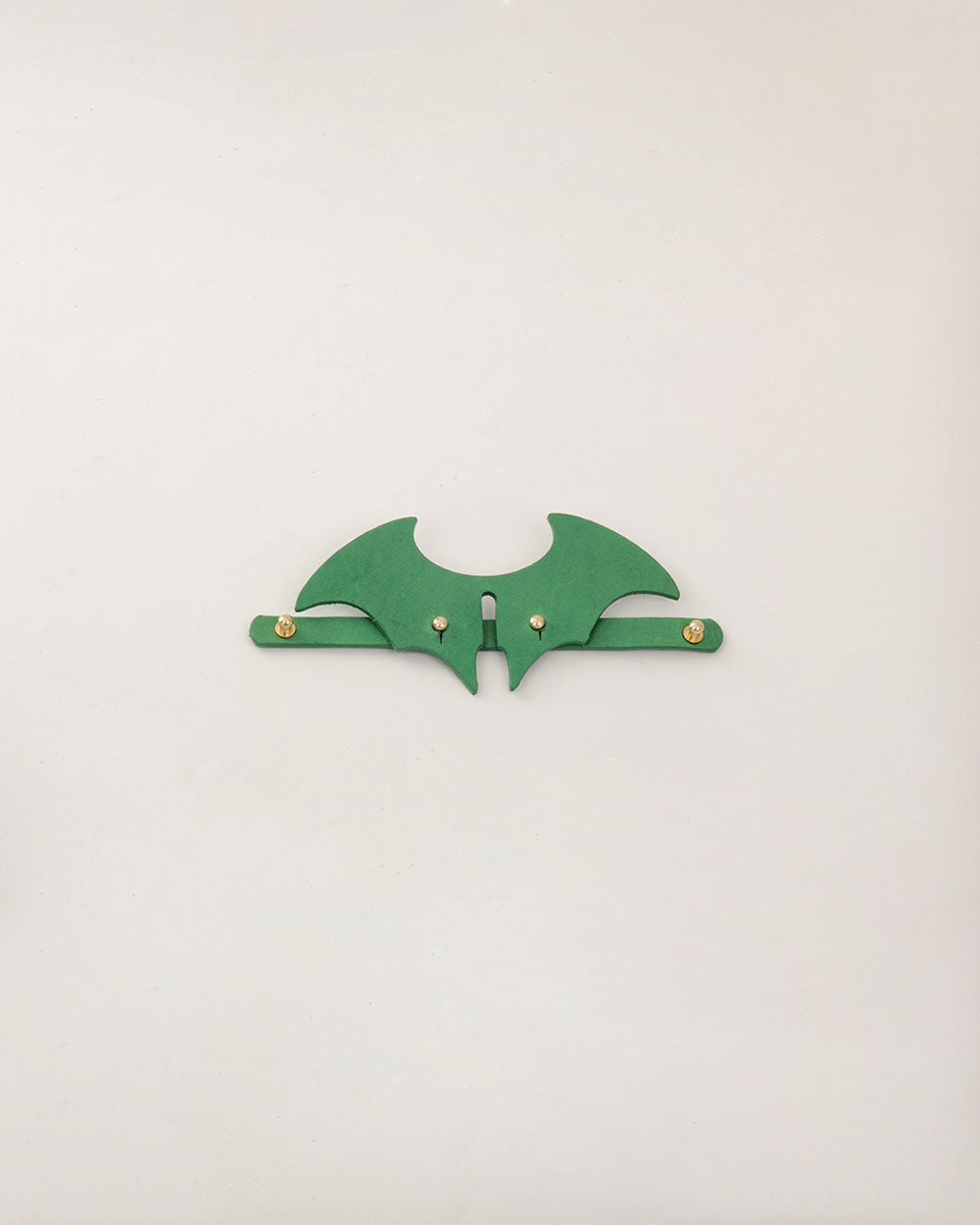 Wings · dog collar or harness · green leather · INDÓMITO
