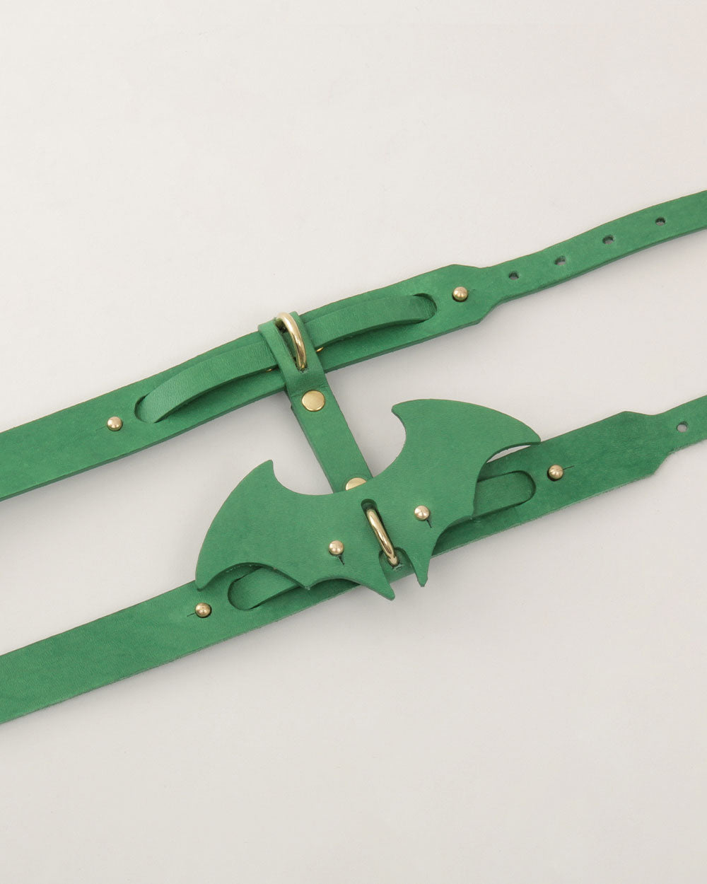 Wings · dog collar or harness · green leather · INDÓMITO
