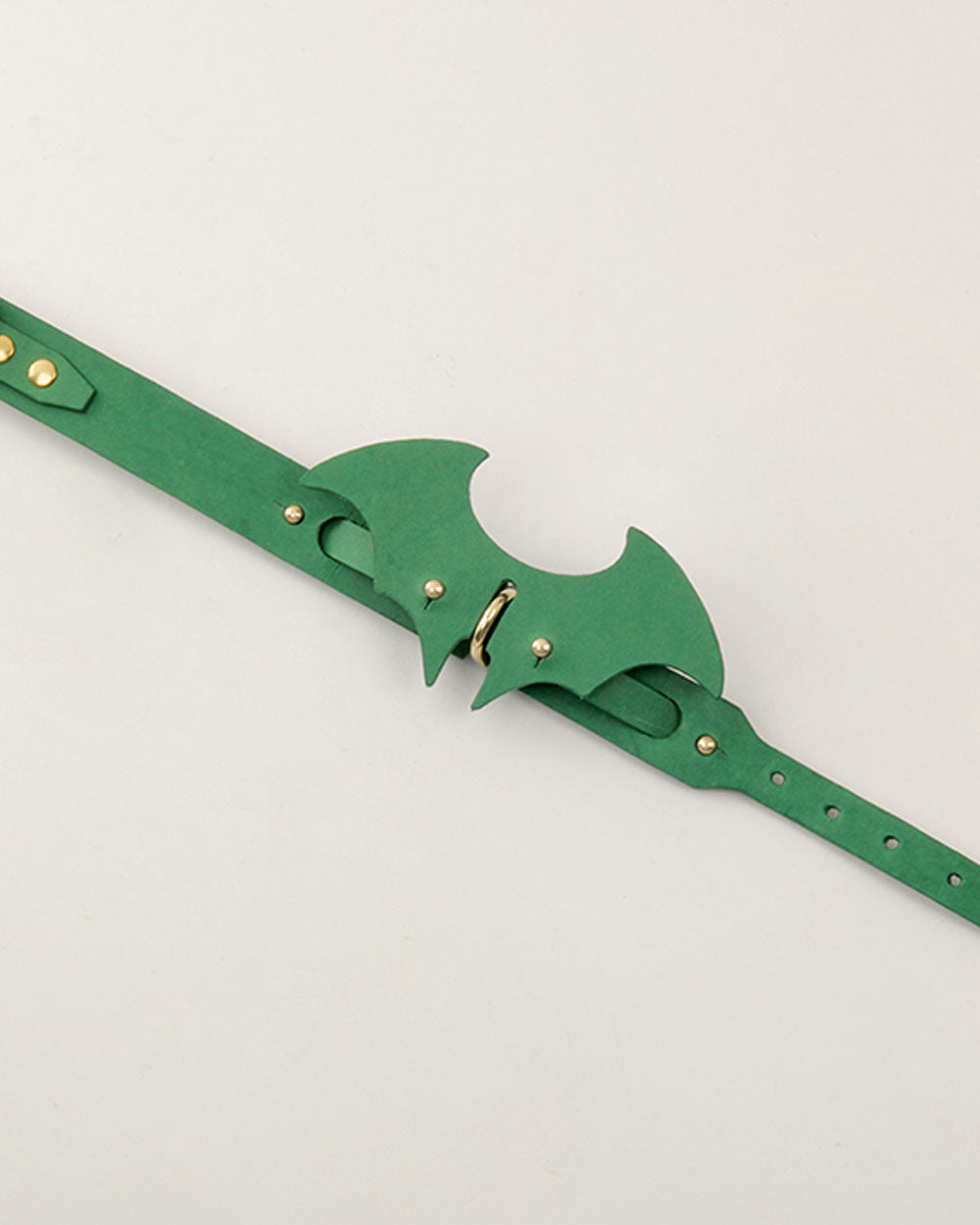 Wings · dog collar or harness · green leather · INDÓMITO