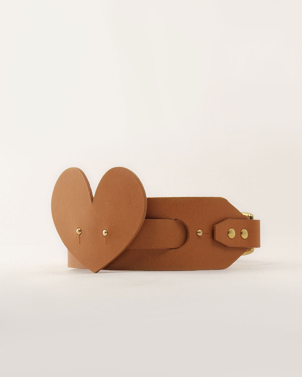 Heart dog collar or harness camel leather INDÓMITO