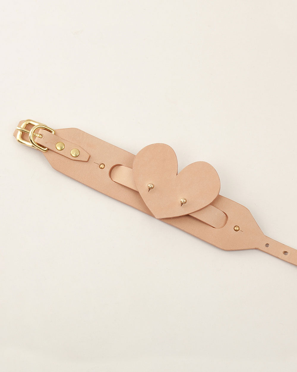 Heart dog collar or harness nude leather INDÓMITO