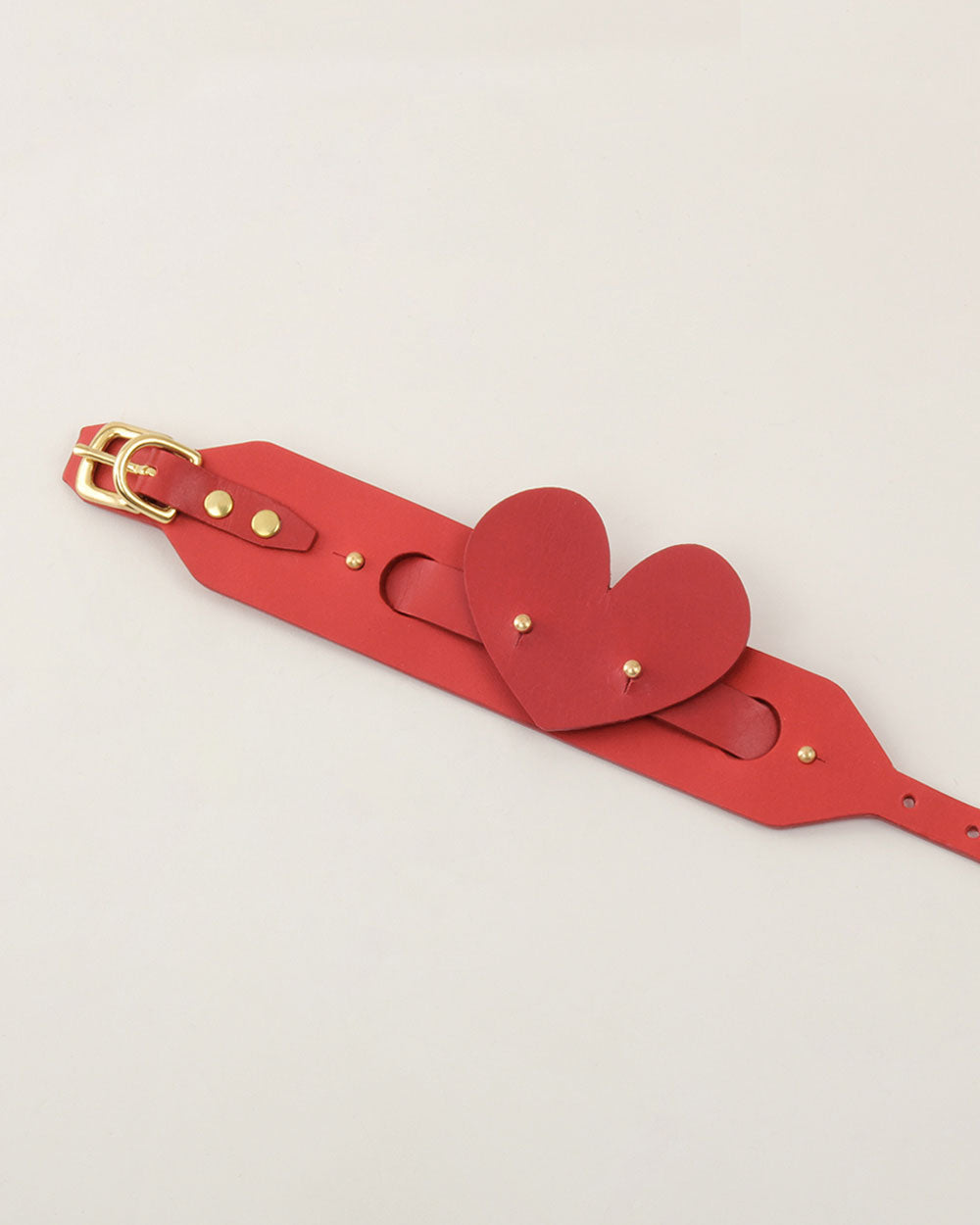 Heart · dog collar or harness · red leather · INDÓMITO