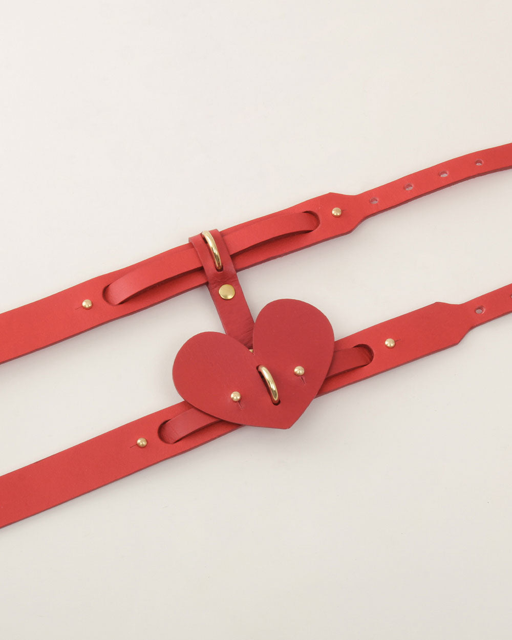 Heart · dog collar or harness · red leather · INDÓMITO