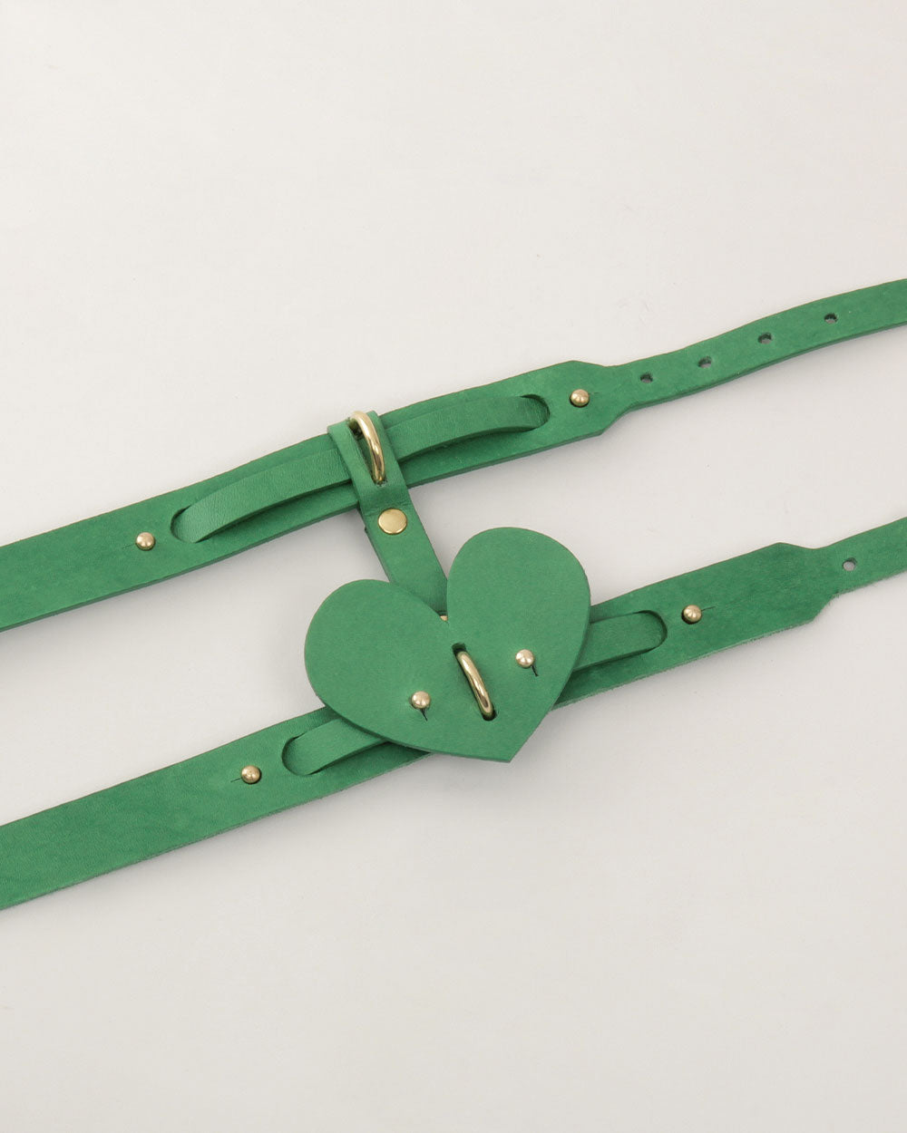 Heart dog collar or harness green leather INDÓMITO