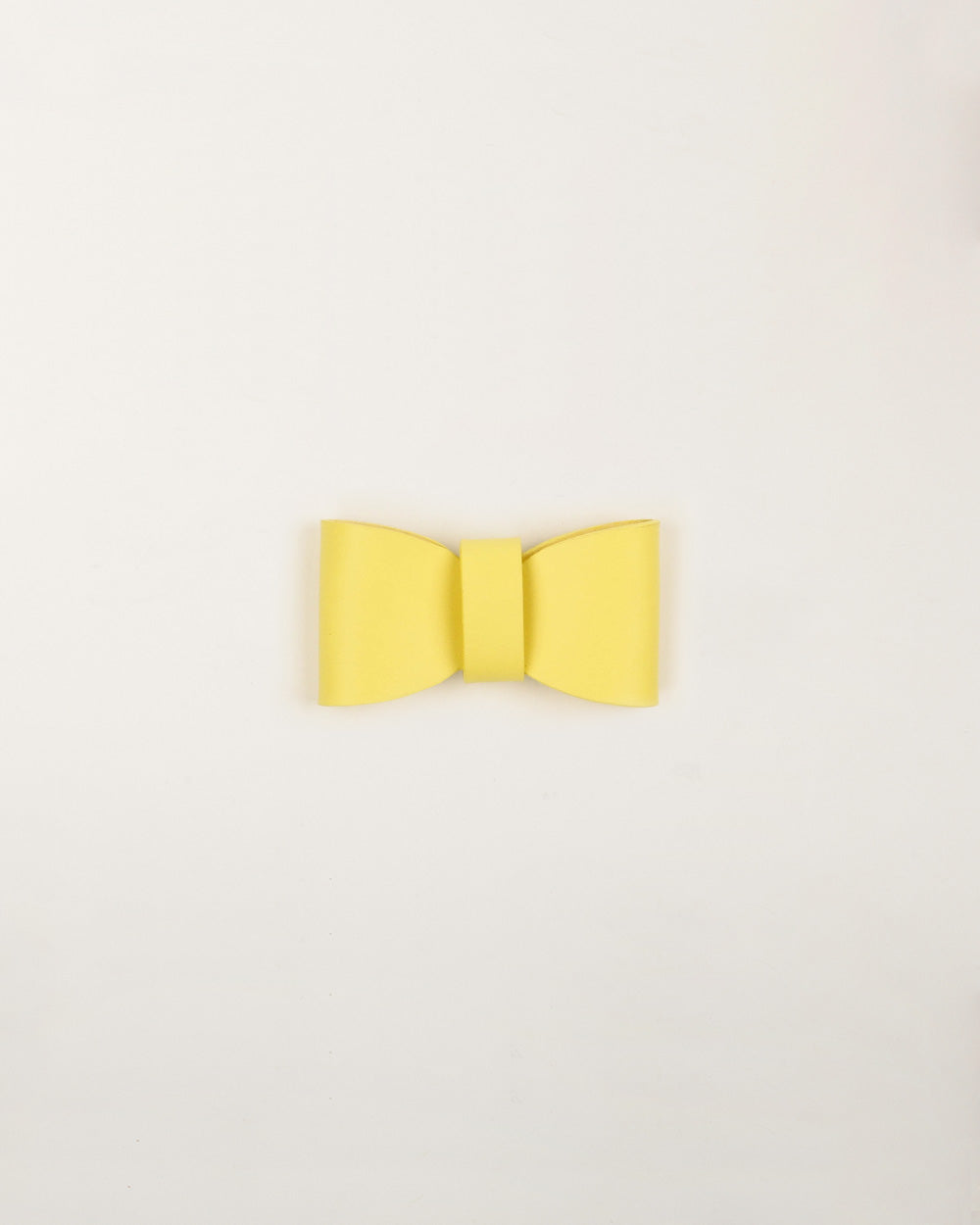 Bow tie · dog collar or harness · yellow leather · INDÓMITO