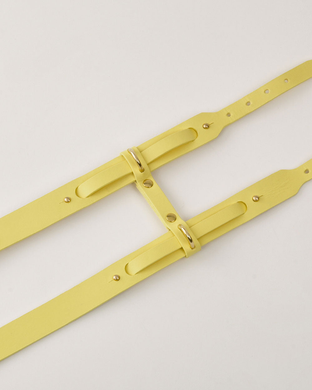 Dog harness · yellow leather · INDÓMITO