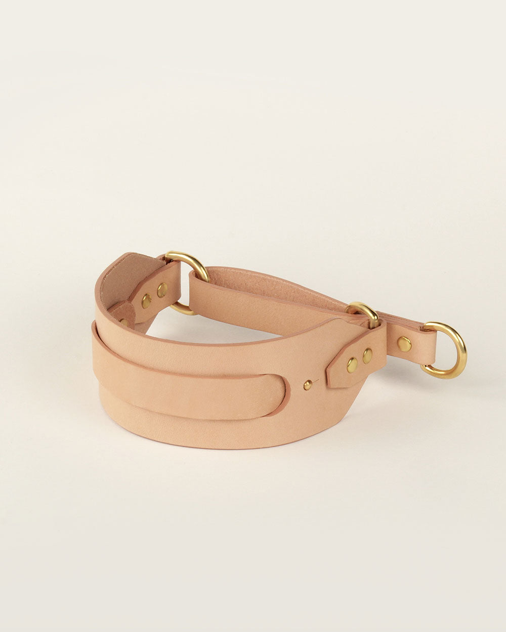 Greyhound collar · nude leather · INDÓMITO