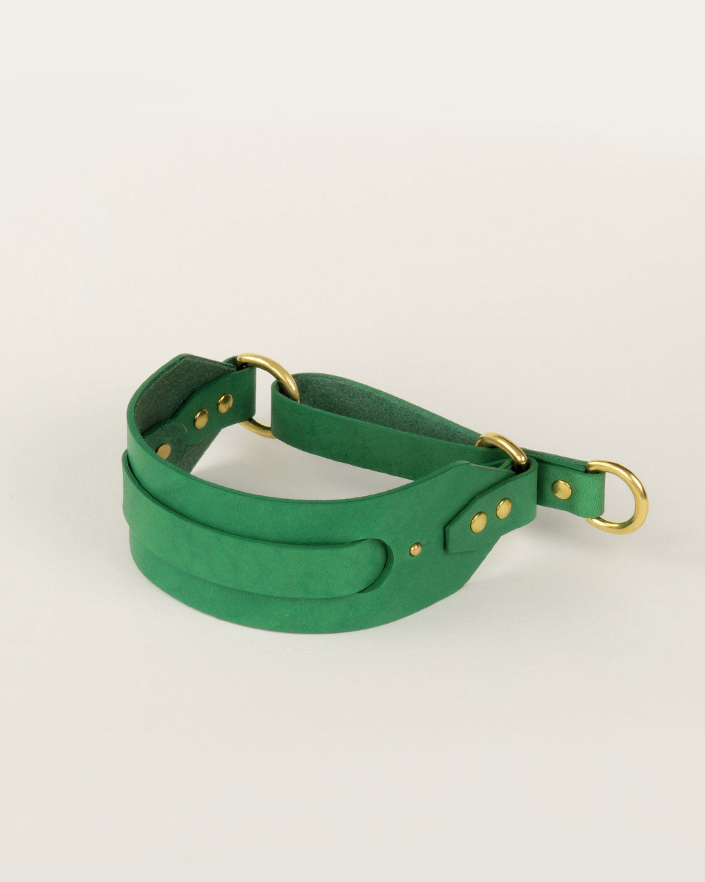 Greyhound collar · green leather · INDÓMITO