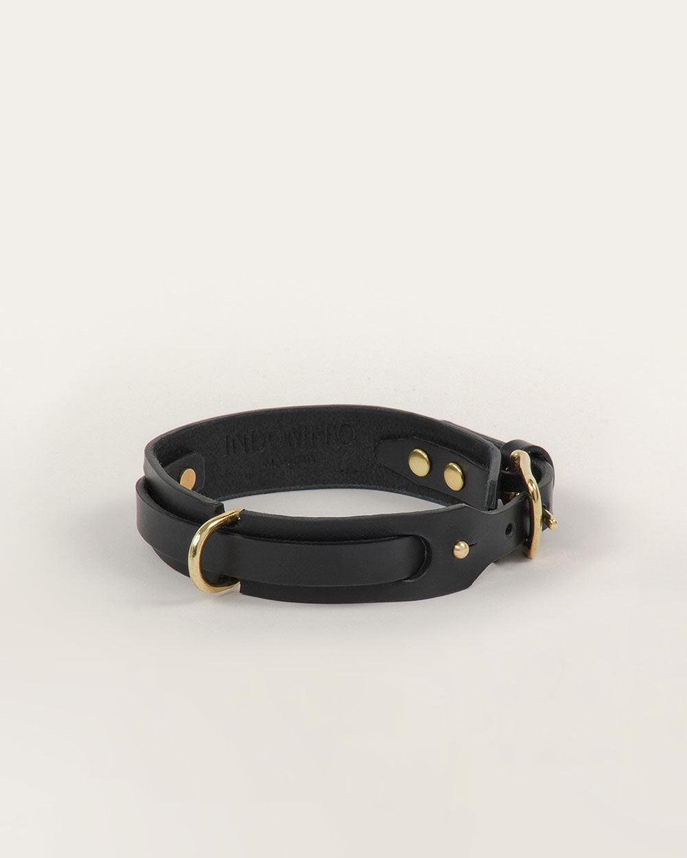 Dog collar · black leather · INDÓMITO