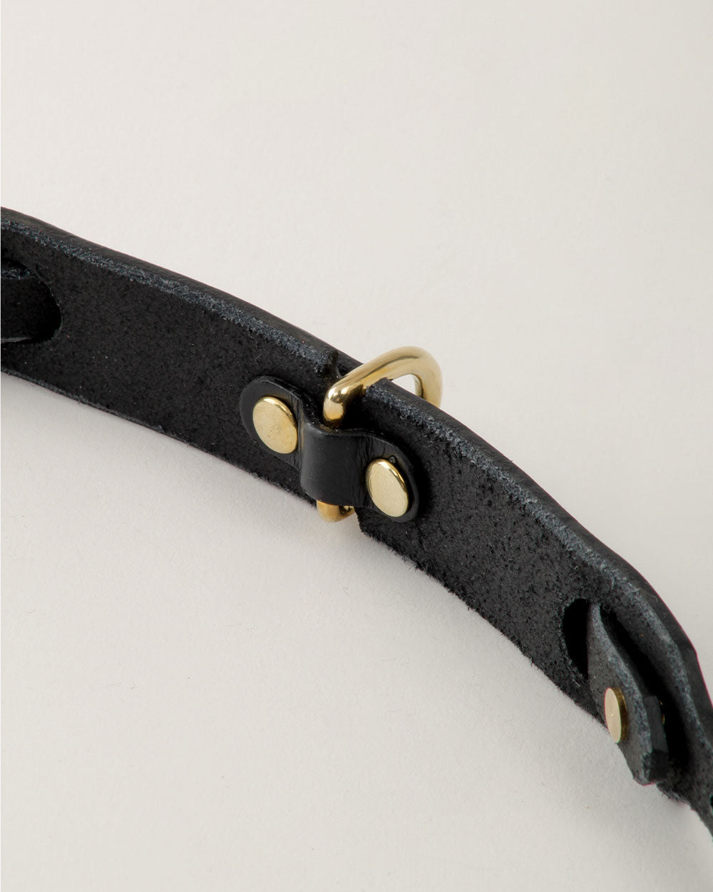 Dog collar · black leather · INDÓMITO