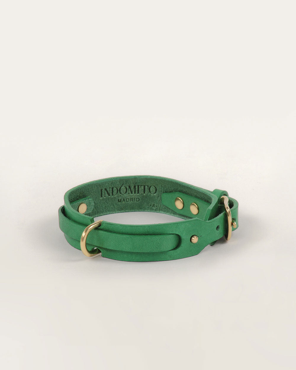 Dog collar · green leather · INDÓMITO