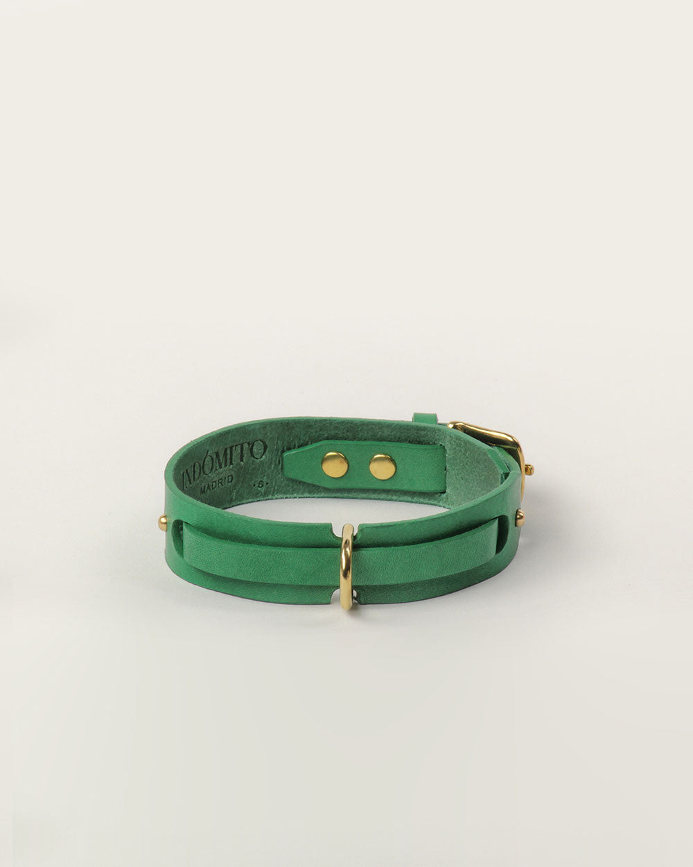 Dog collar · green leather · INDÓMITO