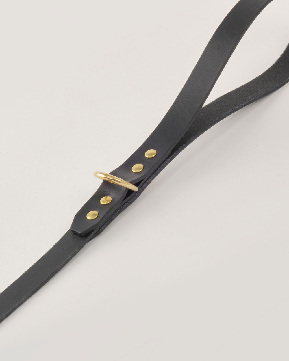 Dog leash · black leather · INDÓMITO