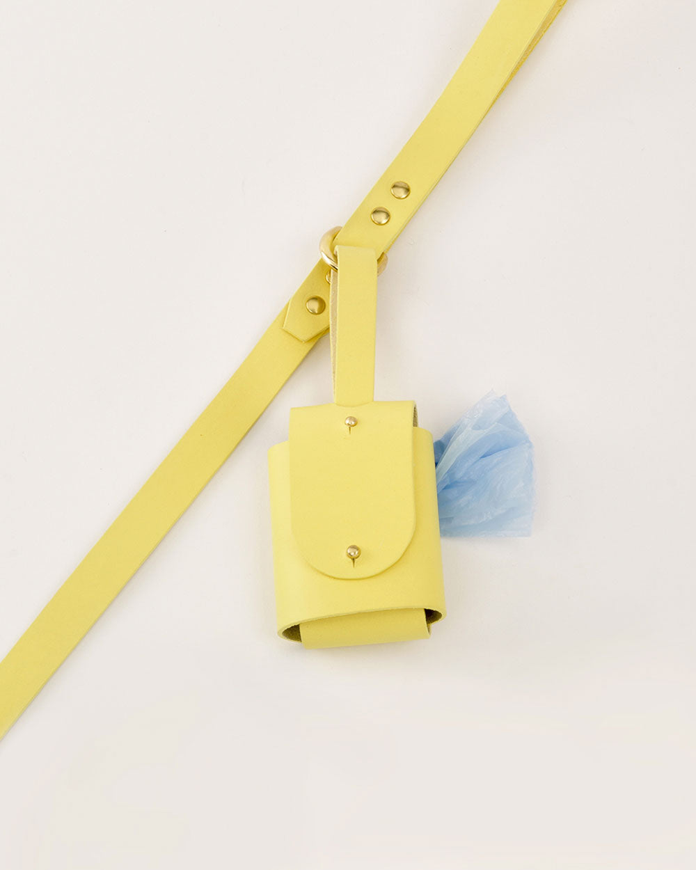 Bag holder · leather Poop Bag Dispenser · yellow · INDÓMITO