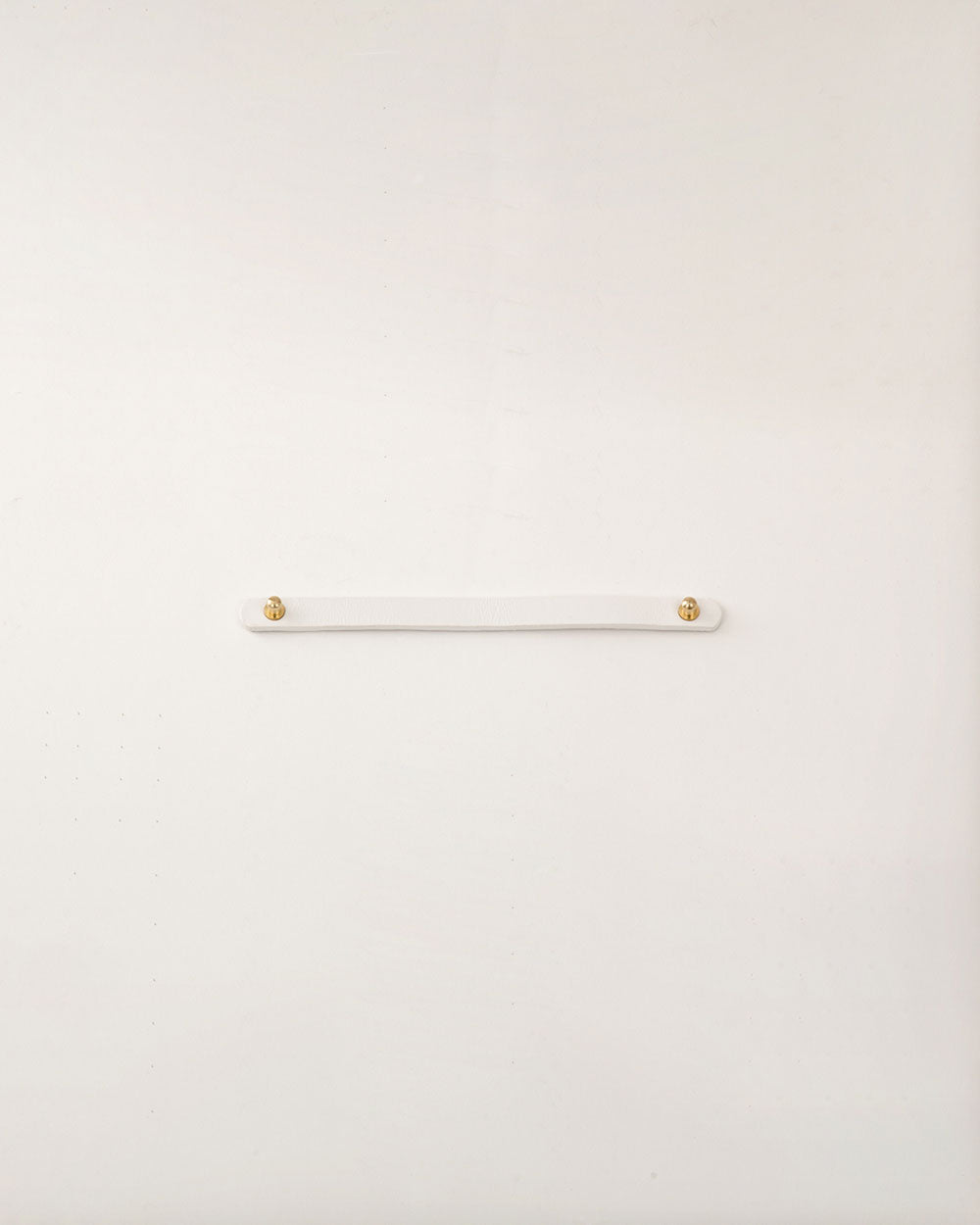 Strip · greyhound dog collar · white leather · INDÓMITO