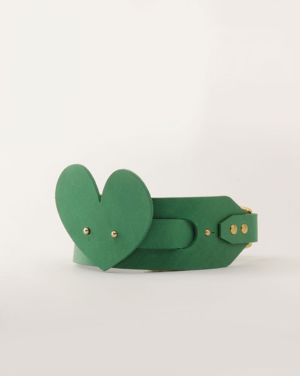 Heart dog collar or harness green leather INDÓMITO